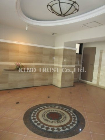 ラ・フォルム梅田northのロビー