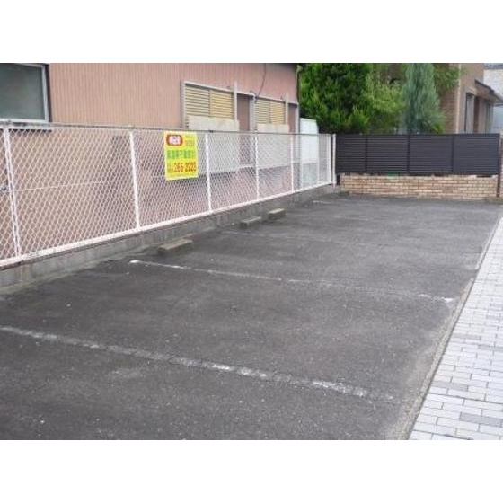 加納矢場町馬島駐車場