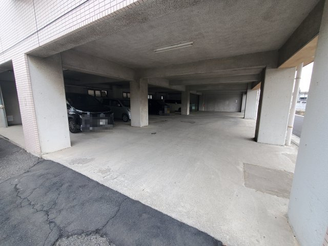 第三アルカディアの駐車場