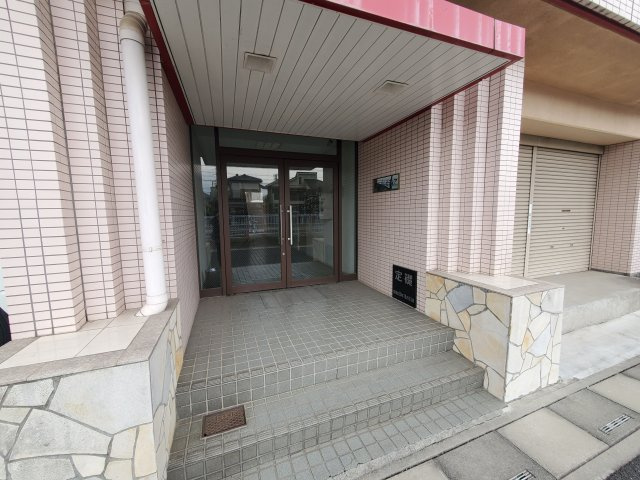 第三アルカディアのエントランス|建物の内部です