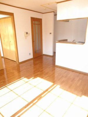 【居間・リビング】 | プログレスＢ | こちらの居間で趣味の時間をお楽しみください