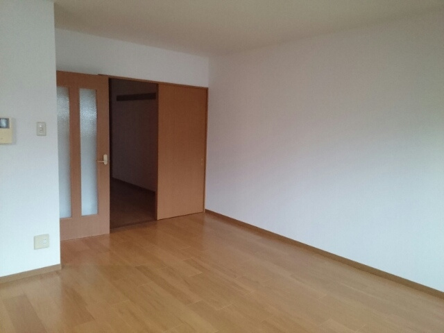 ソレアード・ニシキの居間・リビング