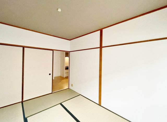 駅近＆３沿線利用可能●リフォーム完了の美室●南向き３ＬＤＫ●ペット飼育可能●ユニ宇治マンション１号棟の和室|和室