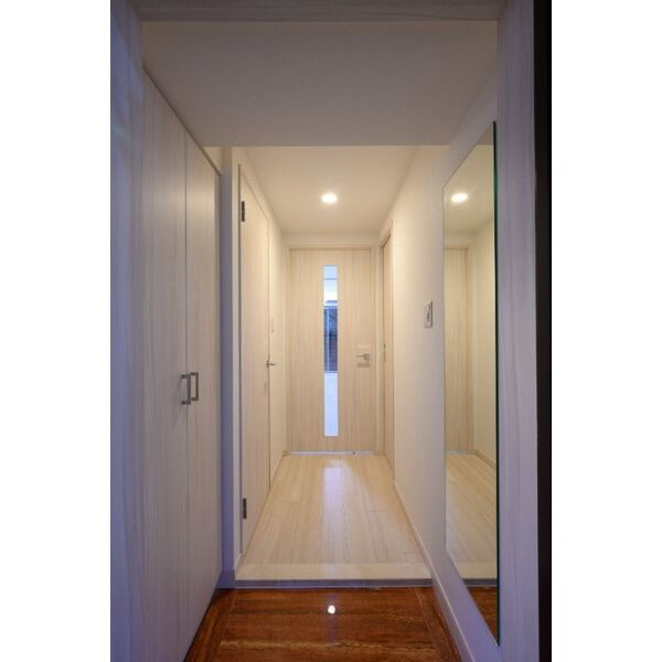 プレジオ布施EUROの玄関