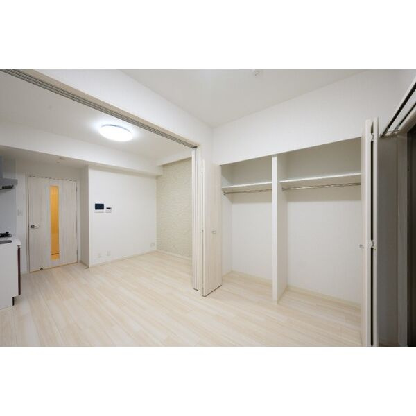 プレジオ布施EUROの居間・リビング