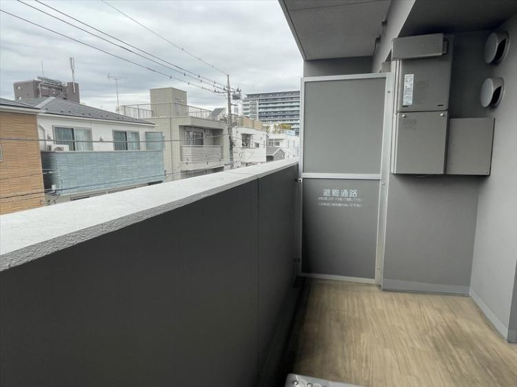 川崎市中原区新城中町の賃貸マンションのバルコニー