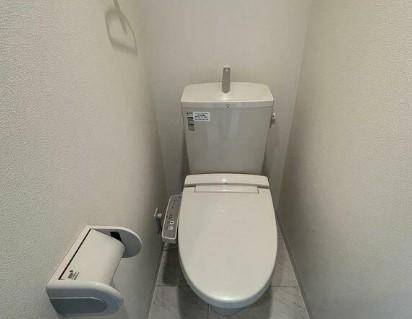 川崎市麻生区高石１丁目のアパートのトイレ