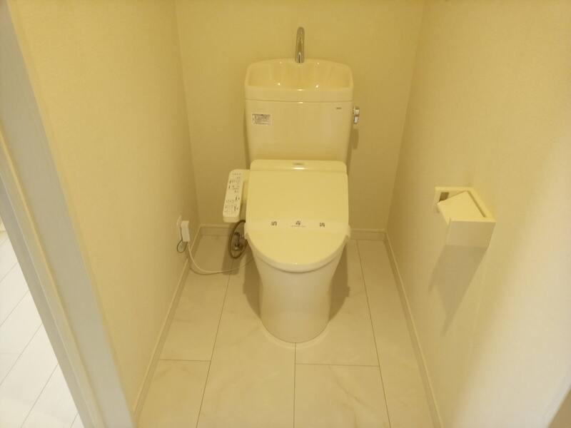 川崎市麻生区高石１丁目のアパートのトイレ