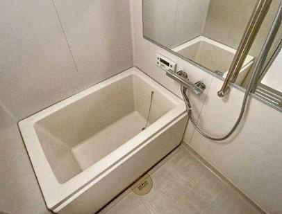 川崎市中原区上新城１丁目の賃貸マンションの浴室