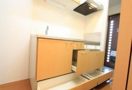 川崎市多摩区登戸新町のアパートのキッチン