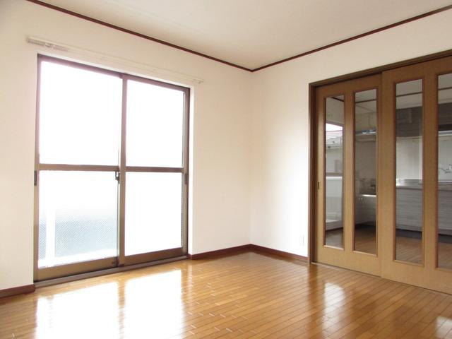 パティオ陣屋Iの居間・リビング