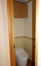 狛江市中和泉１丁目の賃貸マンションのトイレ