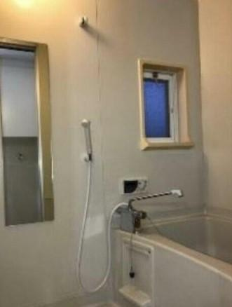 狛江市中和泉１丁目の賃貸マンションの浴室