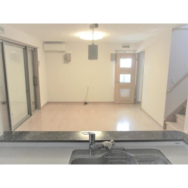 狛江市猪方３丁目の一戸建ての居間・リビング