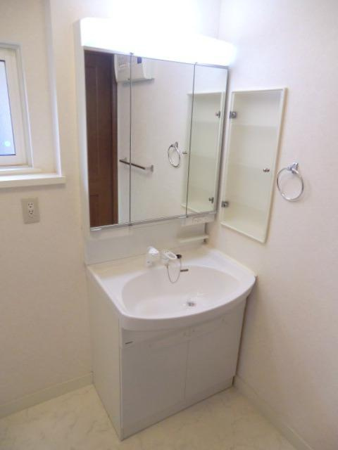 万福寺戸建賃貸住宅の洗面所