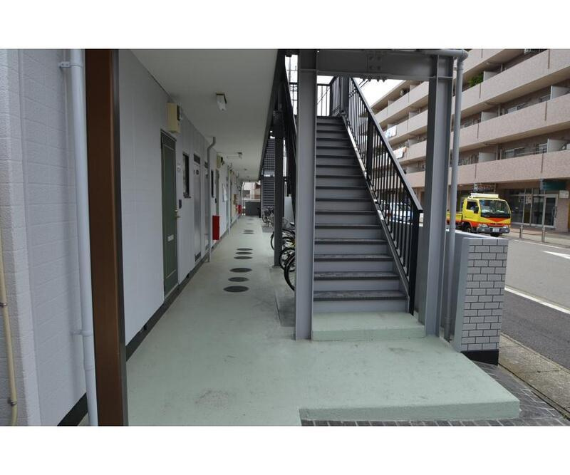 川崎市多摩区登戸の賃貸マンションのロビー