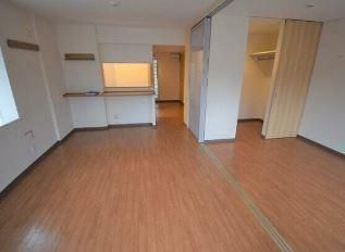 川崎市多摩区菅北浦３丁目の賃貸マンションの居間・リビング