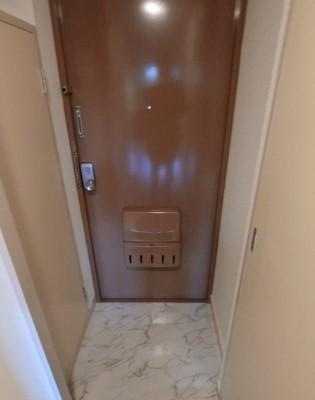 川崎市多摩区東生田１丁目の賃貸マンションの玄関