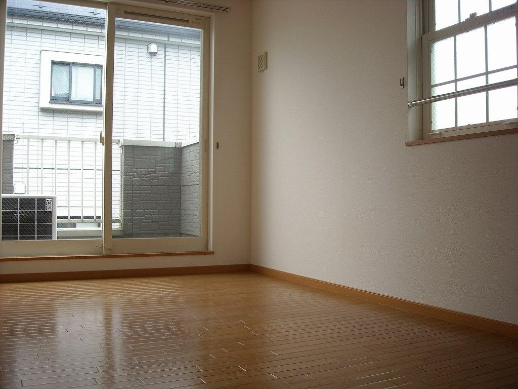 ピア　ハイツの居間・リビング