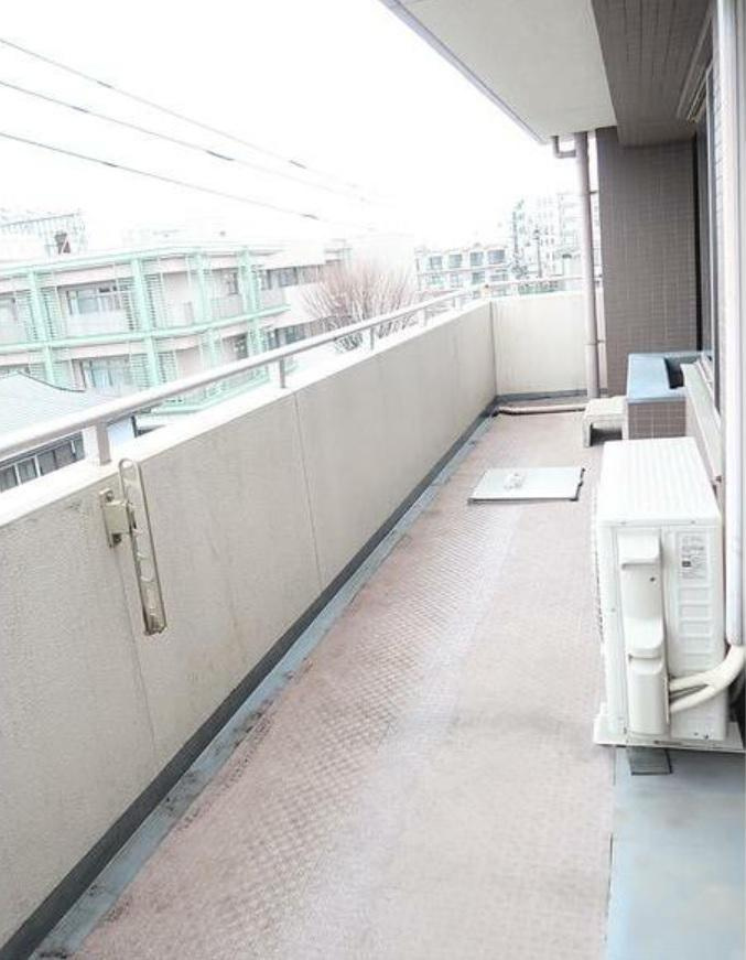 多摩川中野島パーク・ホームズのバルコニー