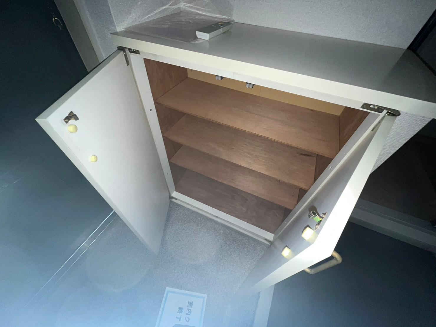 川崎市多摩区三田３丁目の賃貸マンションの玄関