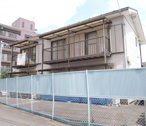 川崎市多摩区中野島３丁目のアパートのバルコニー