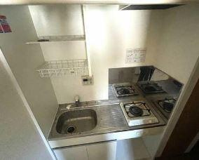 川崎市多摩区西生田１丁目のアパートのキッチン