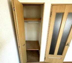 川崎市多摩区西生田１丁目のアパートの収納