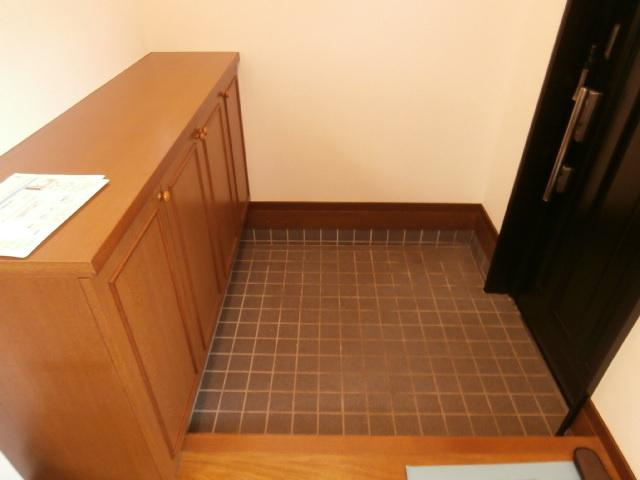 川崎市麻生区高石５丁目の一戸建ての玄関