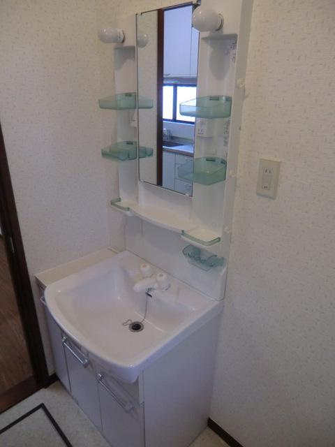 川崎市麻生区高石５丁目の一戸建ての洗面所