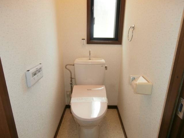 川崎市麻生区高石５丁目の一戸建てのトイレ