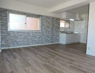 川崎市多摩区栗谷３丁目の賃貸マンションの居間・リビング