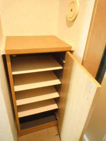 川崎市多摩区枡形５丁目の賃貸マンションの玄関