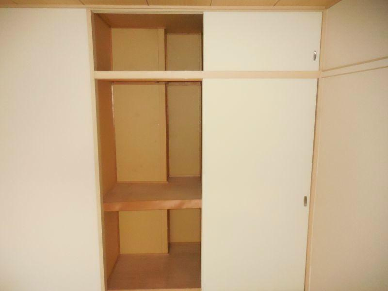 川崎市多摩区中野島５丁目のアパートの収納