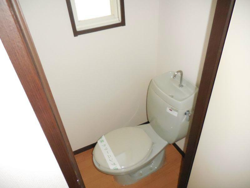 川崎市多摩区中野島５丁目のアパートのトイレ