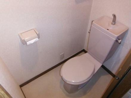 狛江市中和泉１丁目のアパートのトイレ