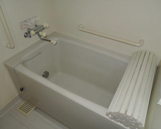 ドルチェ中野島の浴室