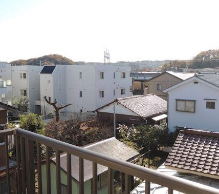 川崎市多摩区菅３丁目の賃貸マンションのバルコニー