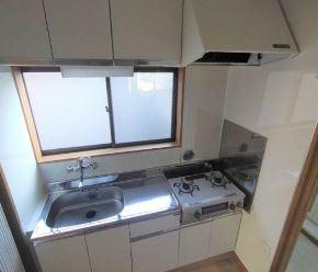 川崎市多摩区登戸のアパートのキッチン