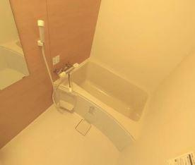 川崎市多摩区登戸のアパートの浴室