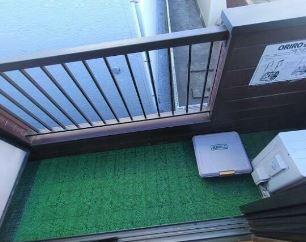 川崎市多摩区登戸のアパートのバルコニー