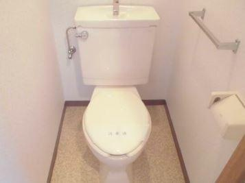 川崎市多摩区宿河原２丁目の賃貸マンションのトイレ