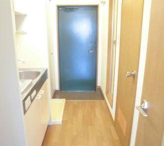 川崎市多摩区宿河原２丁目の賃貸マンションの玄関