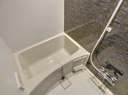 川崎市中原区上新城２丁目の賃貸マンションの浴室