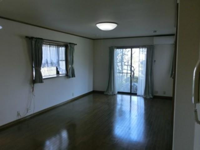 美山台住宅の居間・リビング