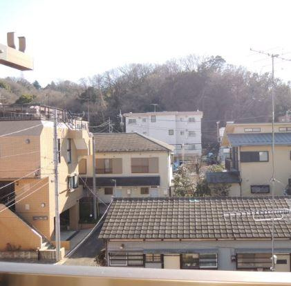 川崎市多摩区長尾１丁目の賃貸マンションのバルコニー