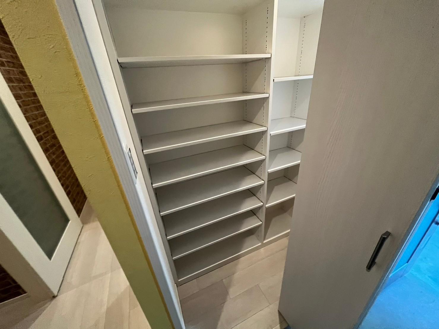 川崎市多摩区宿河原７丁目の賃貸マンションの収納