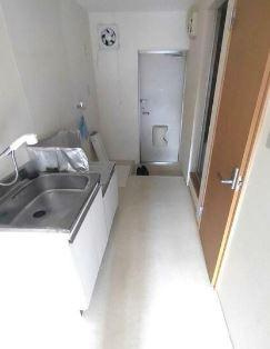 川崎市多摩区菅４丁目のアパートの居間・リビング