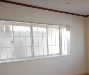 川崎市多摩区登戸新町のアパートのバルコニー