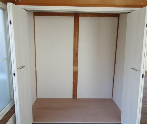 川崎市多摩区登戸新町のアパートの収納